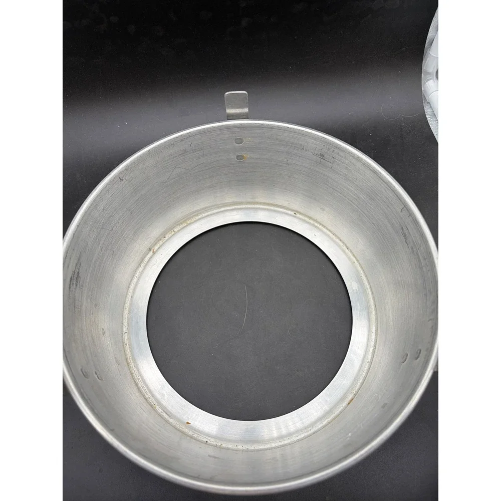 Vintage Aluminum Angel Food Cake Pan 10 Inch 2 Piece Tube Pan with Cooling‎ Feet